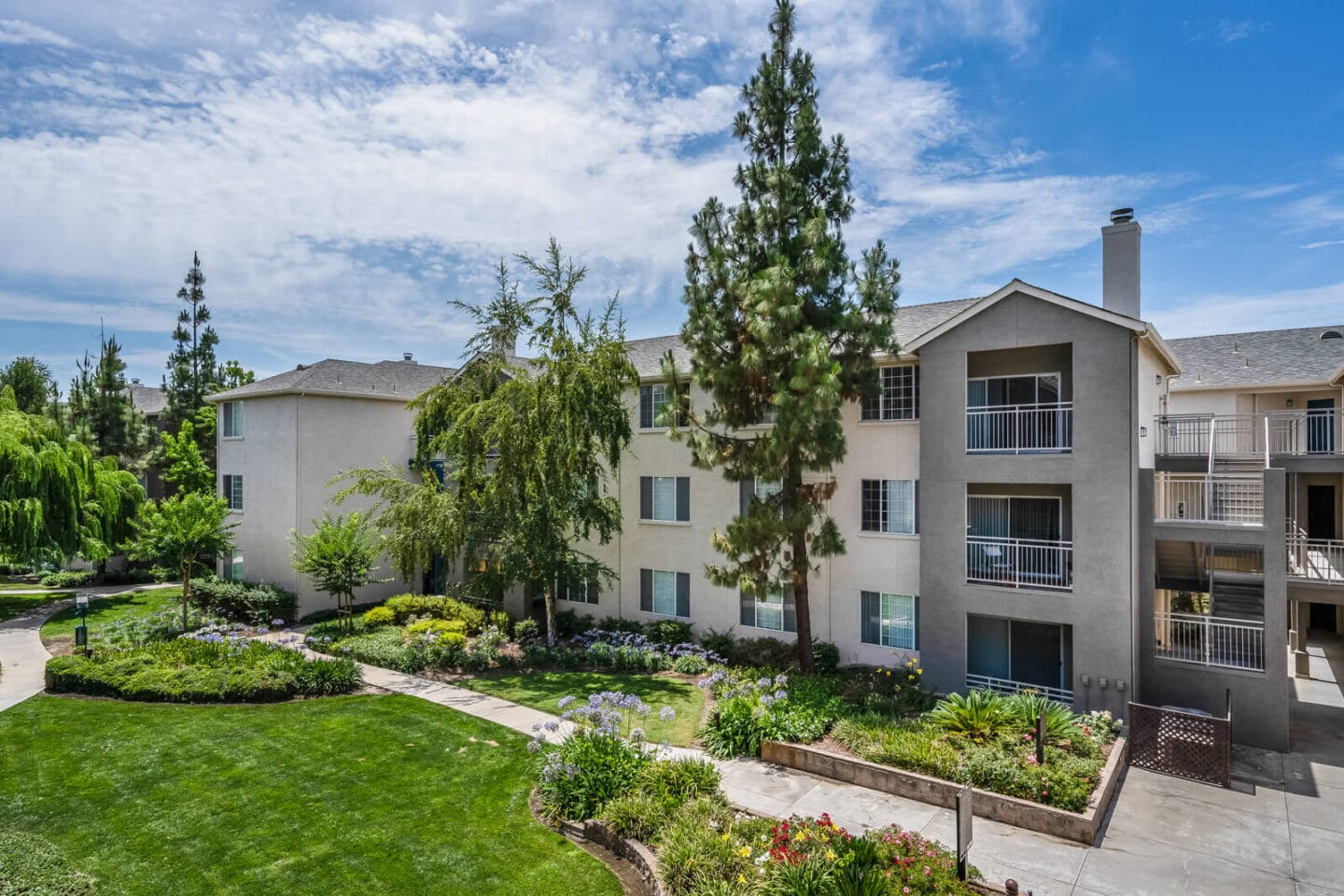 Lush Green Garden Landscaping at Pavona Apartments, San Jose, California