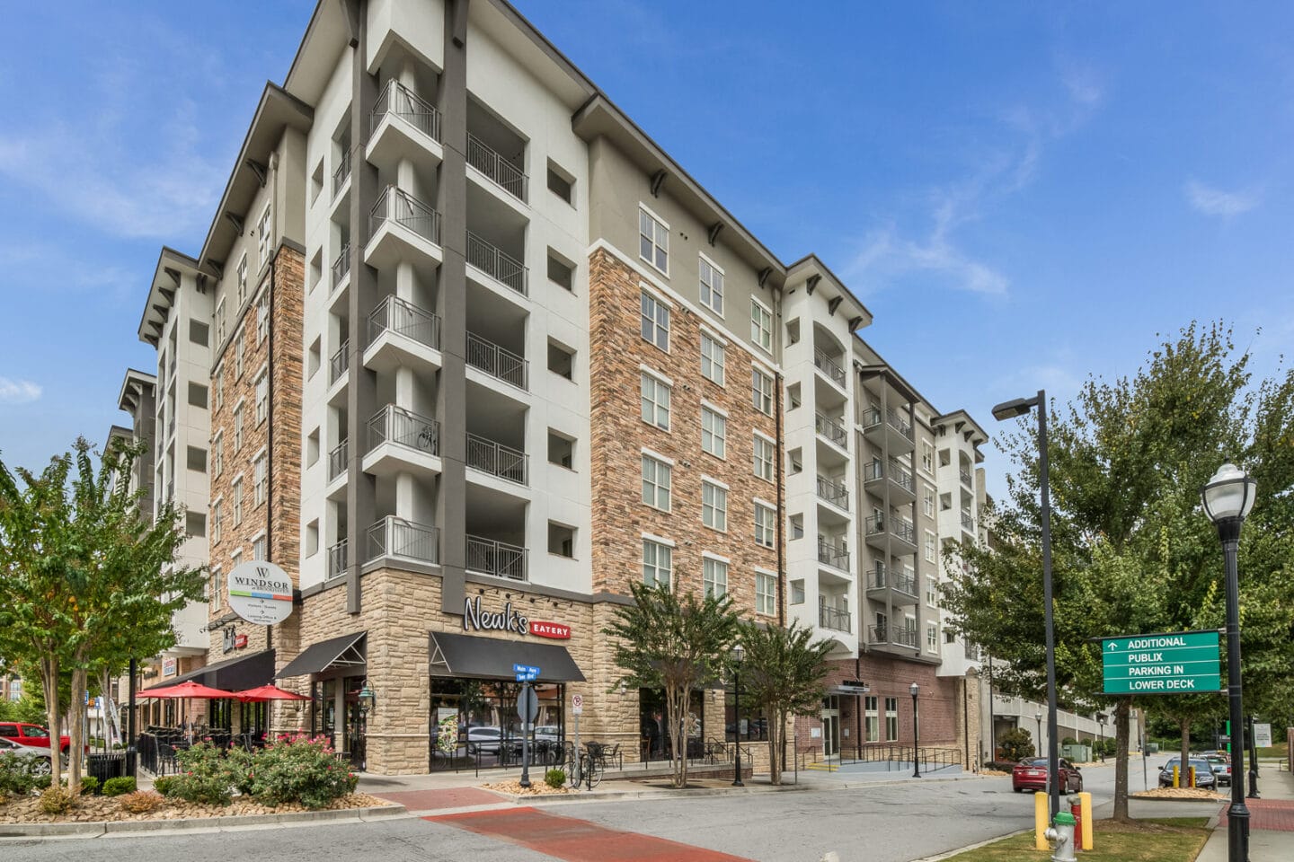 Walking Distance to Shopping, Dining & Entertainment at Windsor Brookhaven, Atlanta, GA