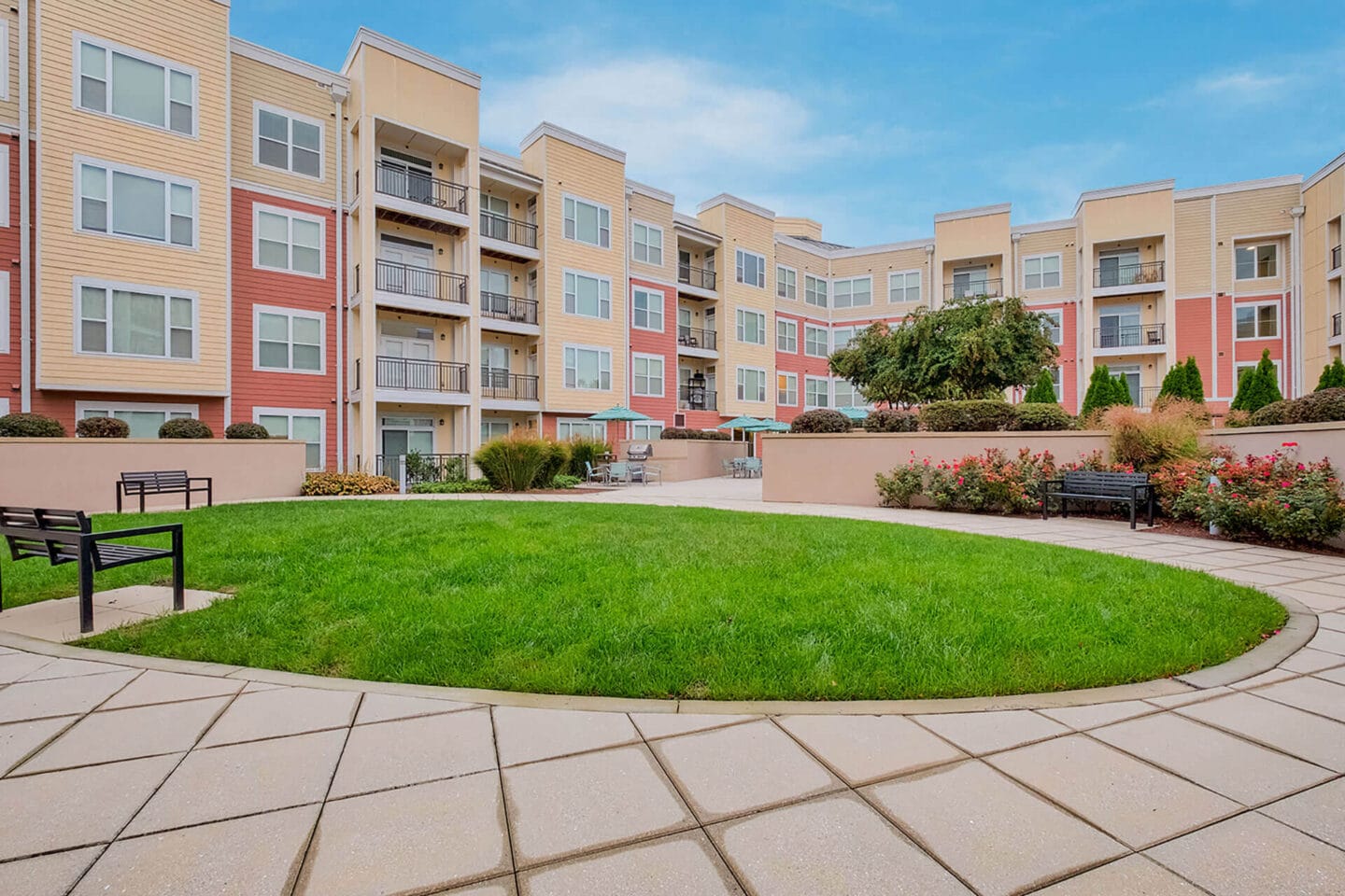 Open Air Courtyard at The Ridgewood by Windsor, 4211 Ridge Top Road, Fairfax