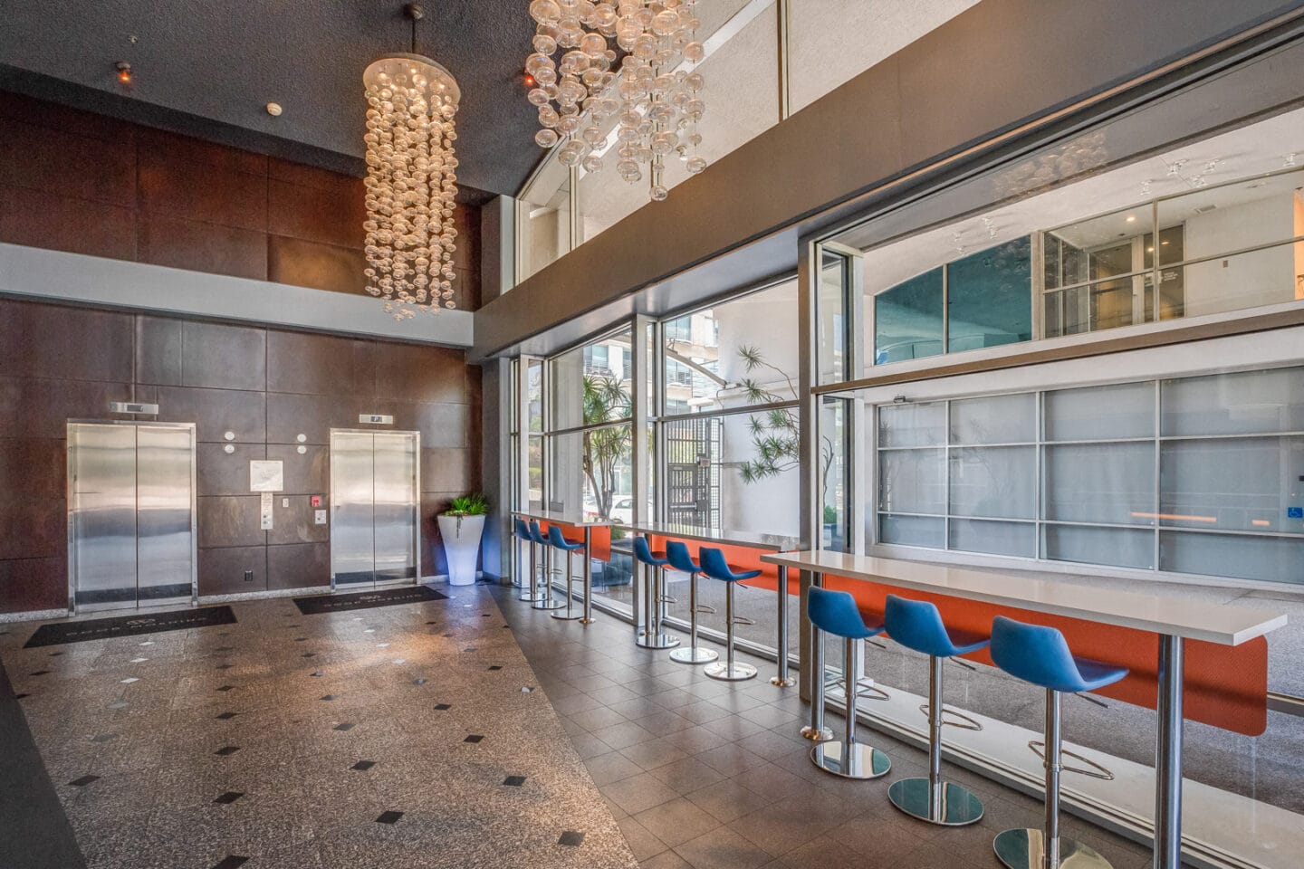 Atrium Style Lobby with WiFi at Renaissance Tower, 501 W. Olympic Boulevard, Los Angeles