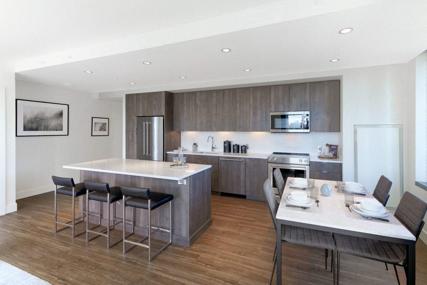 Quartz Countertop and Backsplash at Stratus, 98121, WA