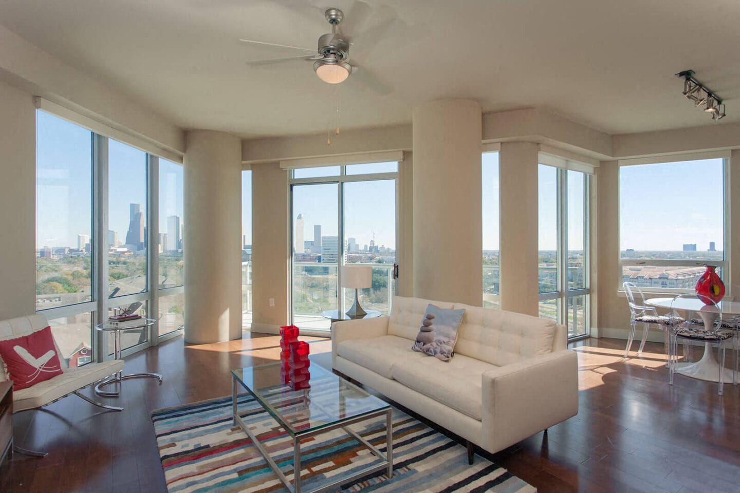 Floor-to-Ceiling Windows at Windsor Memorial, 77007, TX