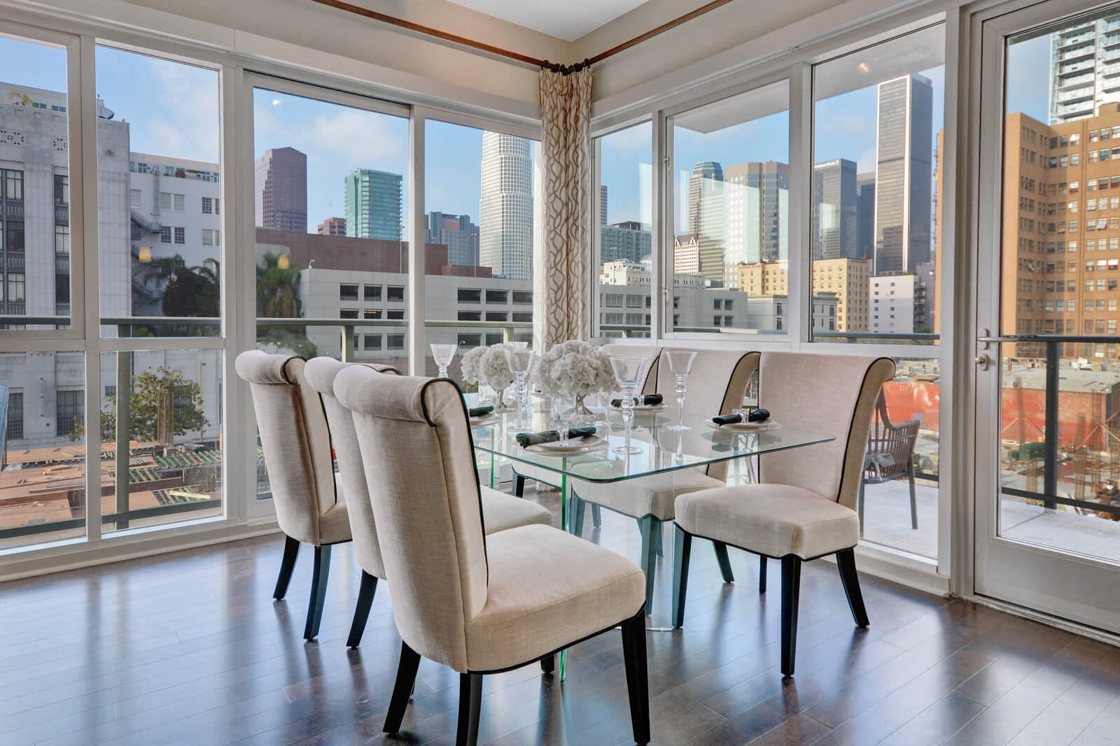 Dramatic Living Spaces with High Ceilings at South Park by Windsor, 939 South Hill Street, Los Angeles