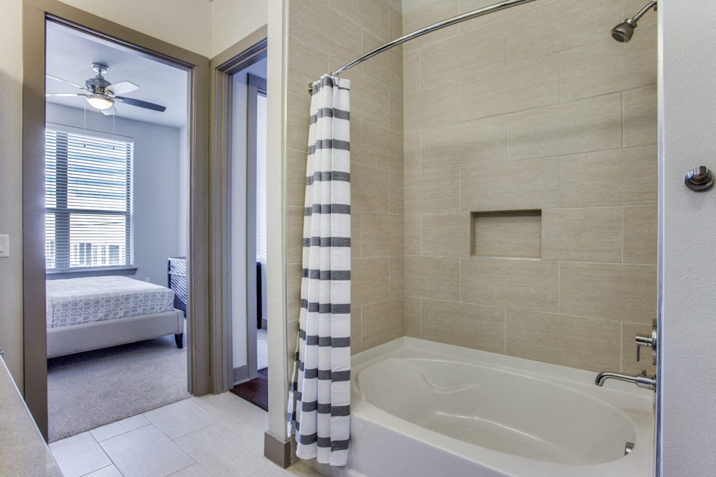 Large Soaking Tubs at Windsor CityLine, 1250 Hunt Street, Richardson