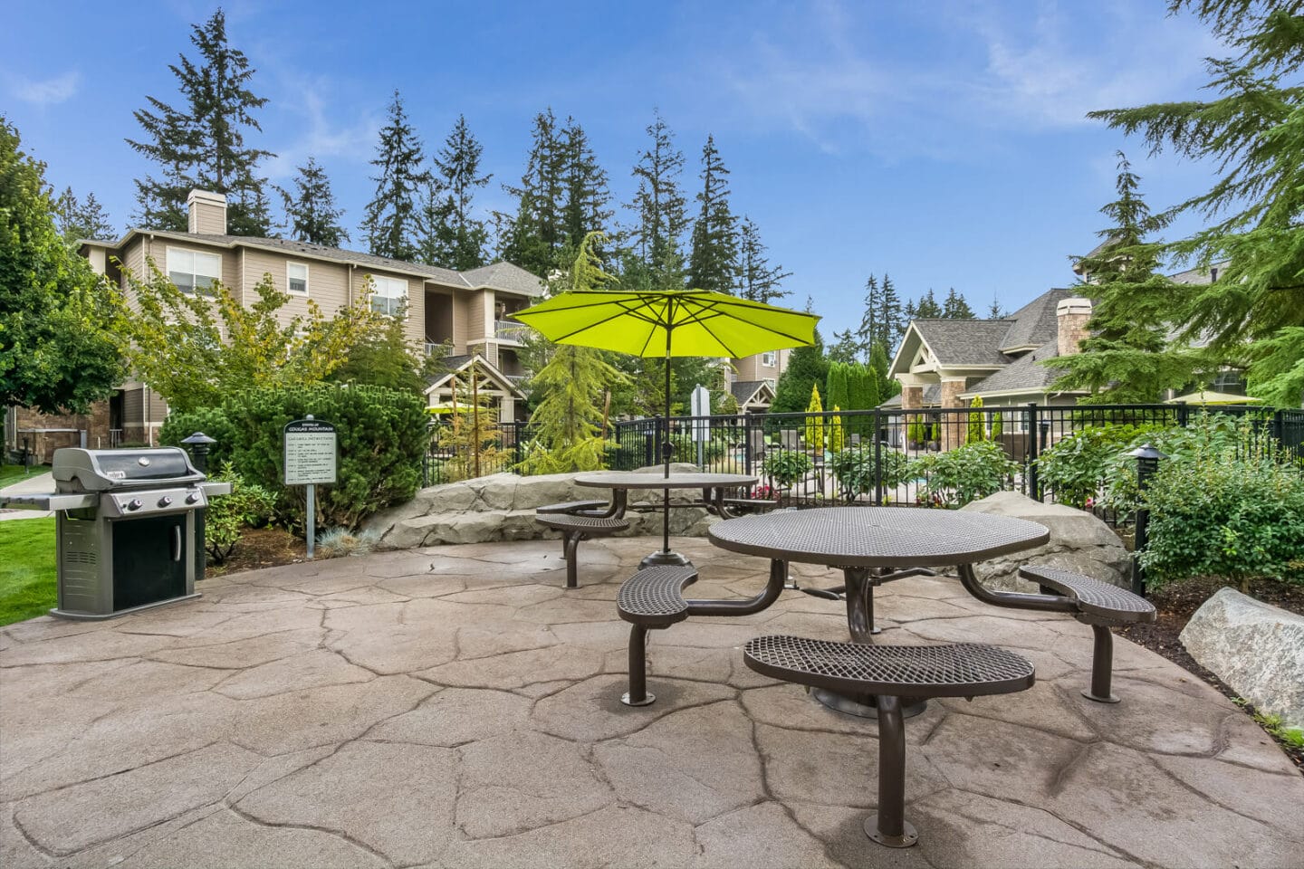 Picnic and BBQ Area at The Estates at Cougar Mountain, Issaquah, Washington