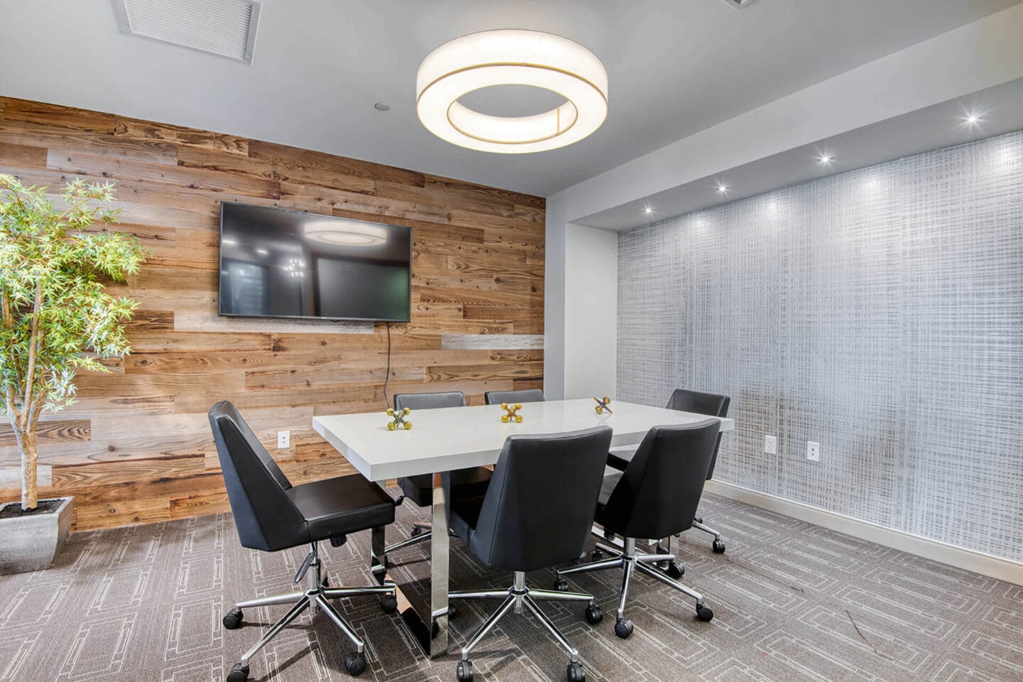 State-of-the-art conference room at Windsor at Hopkinton, 5 Constitution Ct, MA