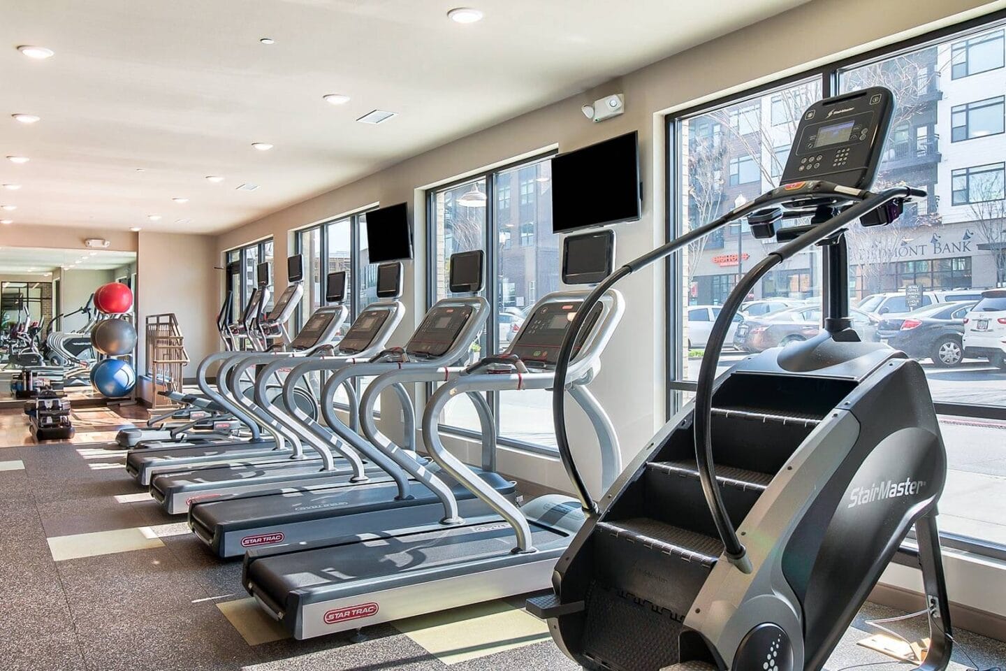 World-Class Fitness Center at Windsor Parkview, 5070 Peachtree Boulevard, Chamblee