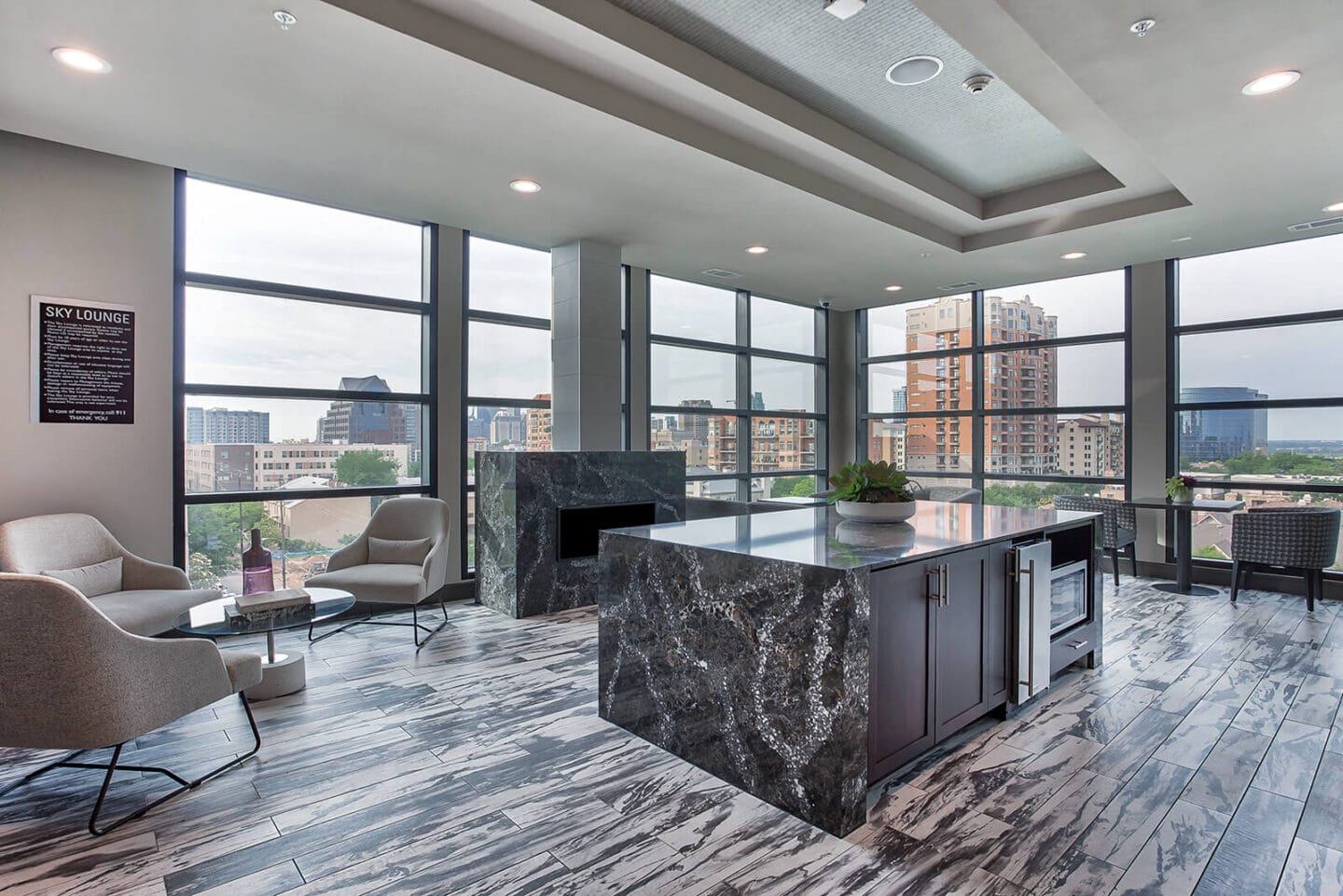 Resident sky lounge with a stunning view at Windsor Turtle Creek, Dallas, TX