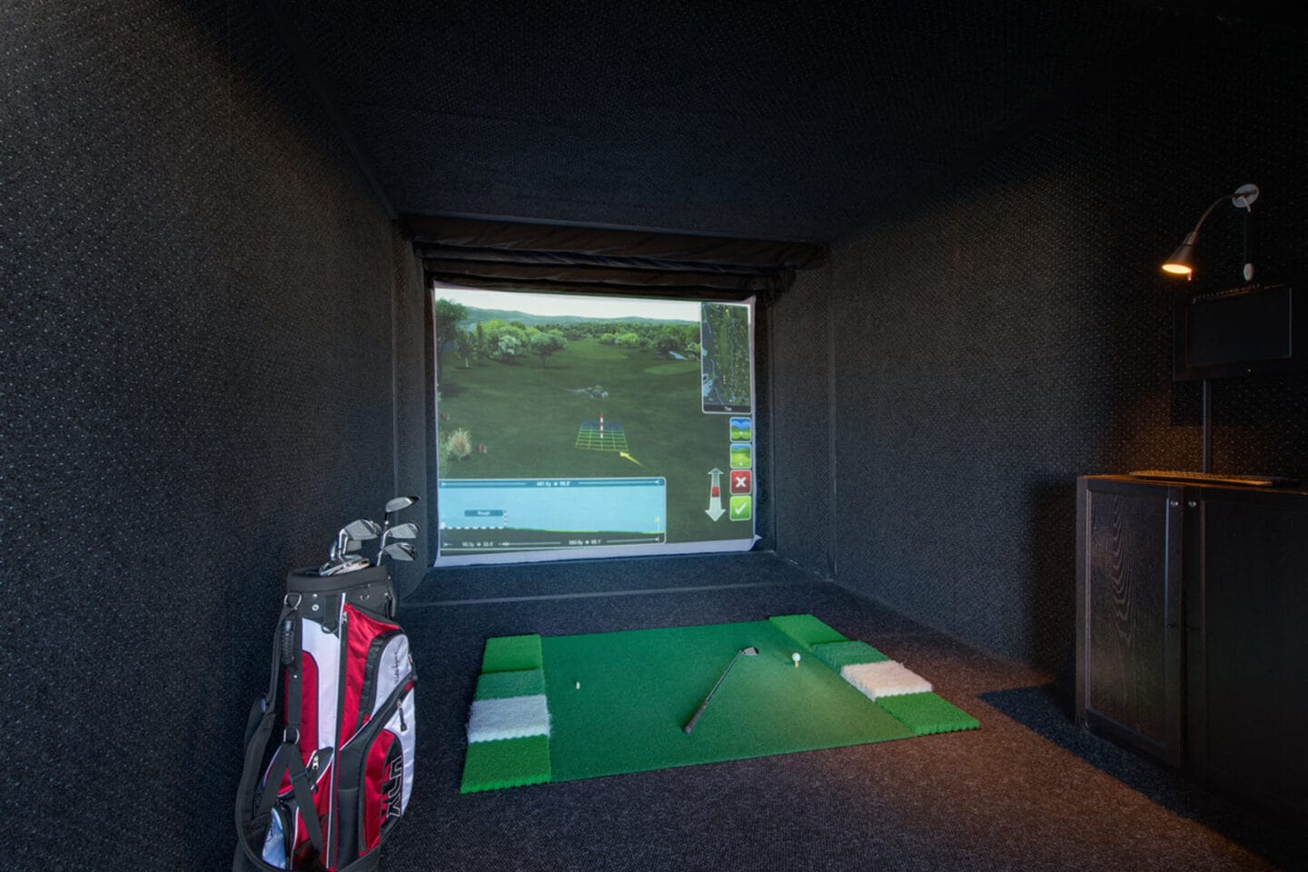 Golf Simulator at Halstead Tower by Windsor, 4380 King Street, Alexandria