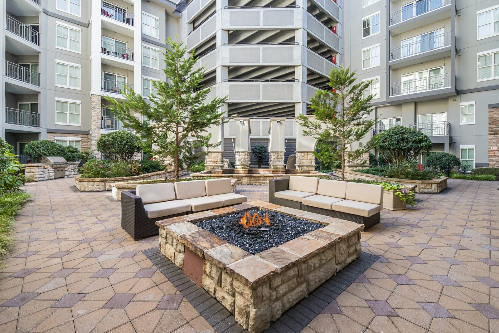 Relaxing Outdoor Lounge Area with Fire Pit at Windsor Brookhaven, Atlanta, GA