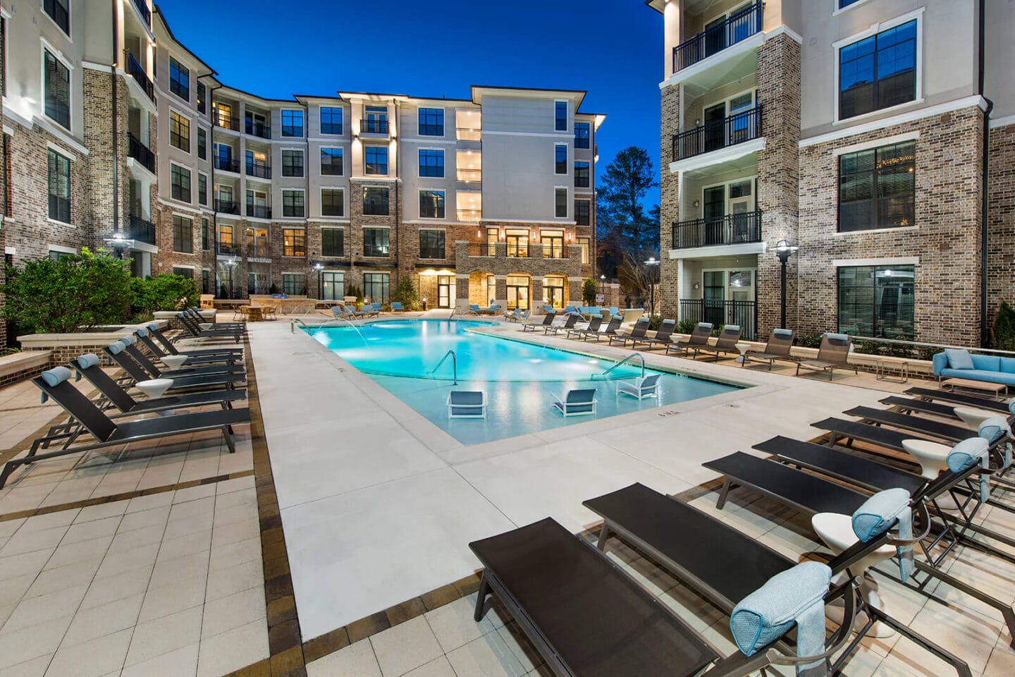 Swimming Pool with Sundeck and Lounge Chairs at Windsor Chastain, 255 Franklin Rd, Atlanta