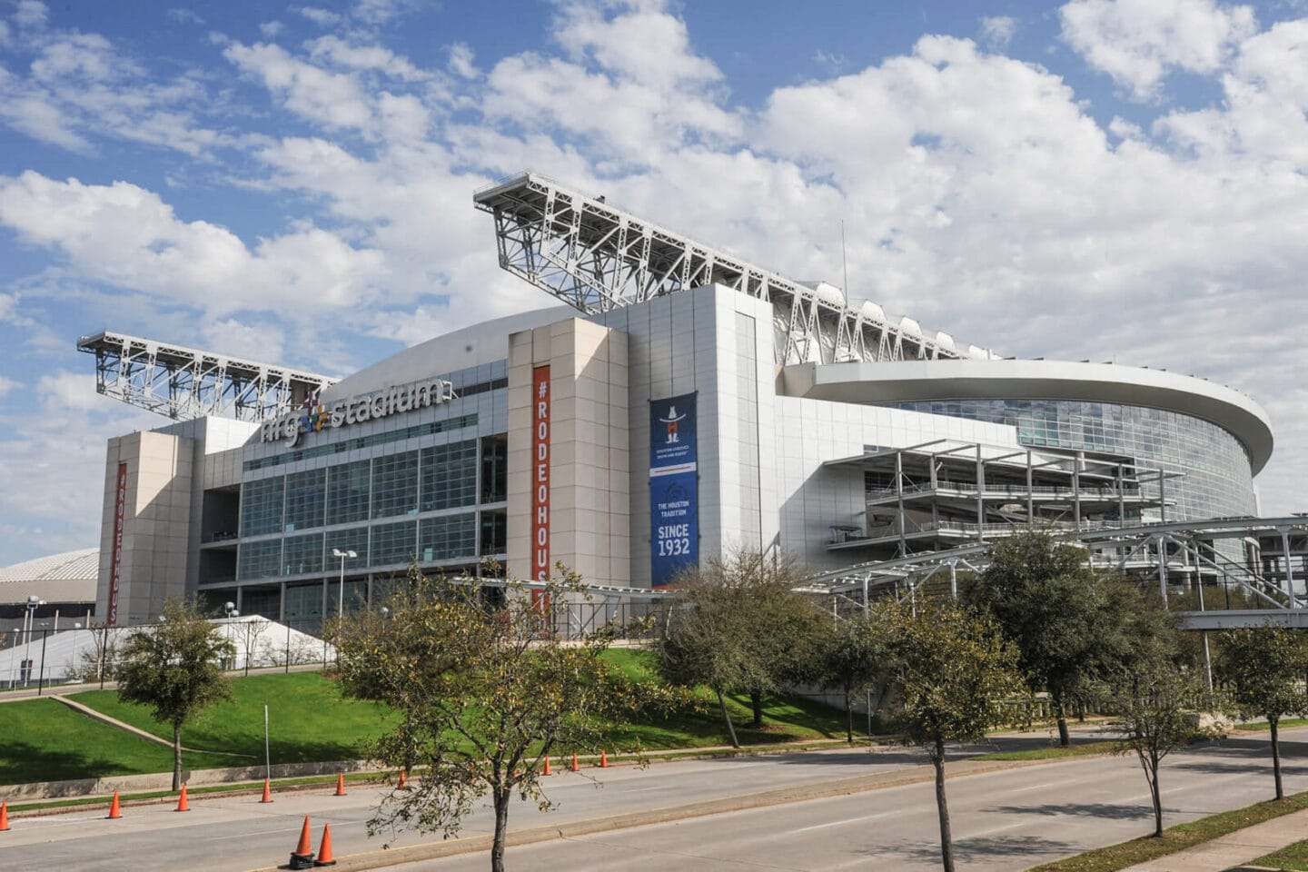 Easy Access To NRG Stadium from Windsor at West University, Houston, 77005