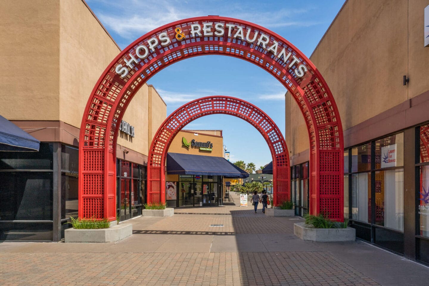 Dining and Shopping at Gateway Plaza near The Estates at Park Place, 3400 Stevenson Boulevard, CA