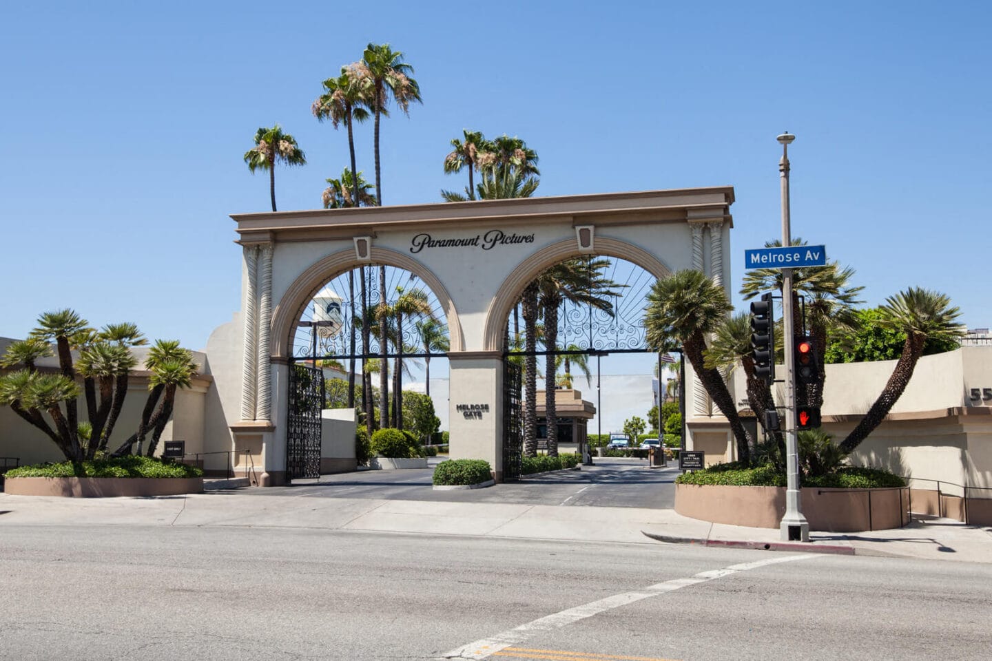 Near Paramount Pictures at Windsor at Hancock Park, 445 North Rossmore Avenue, CA