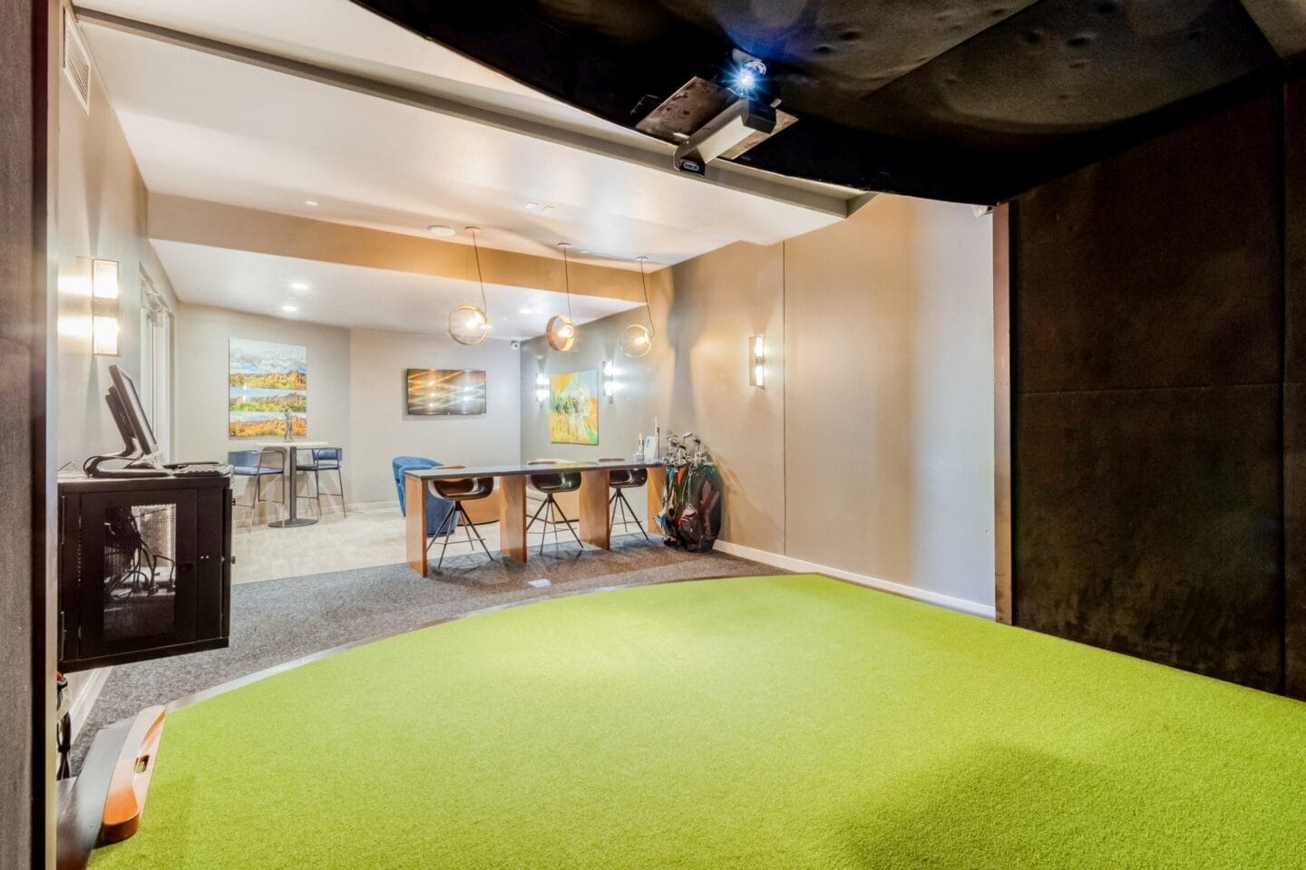 Virtual Golf Simulator at 1000 Speer by Windsor, 1000 Speer Blvd., CO