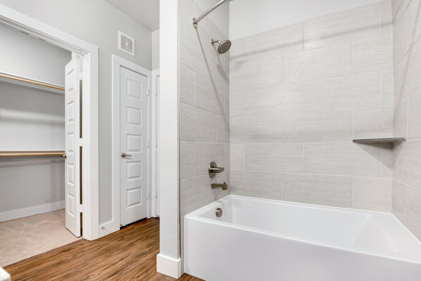 Soaking Tubs With Ceramic Tile at Windsor Castle Hills, Carrollton