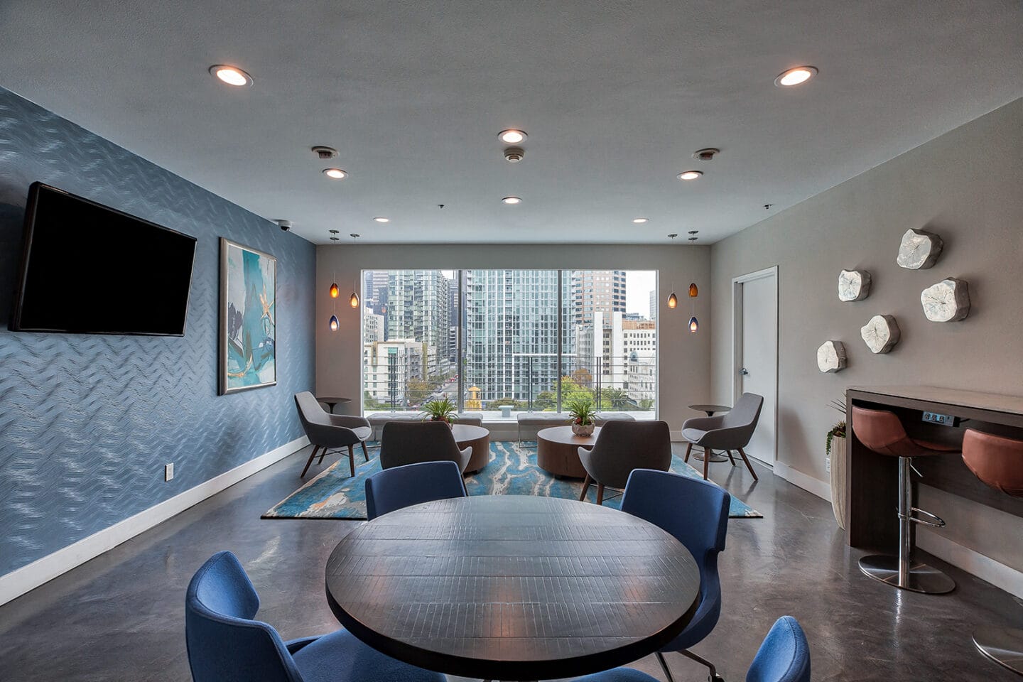 Sky Lounge with WiFi and Flat-Screen TV at Renaissance Tower, 501 W. Olympic Boulevard, CA