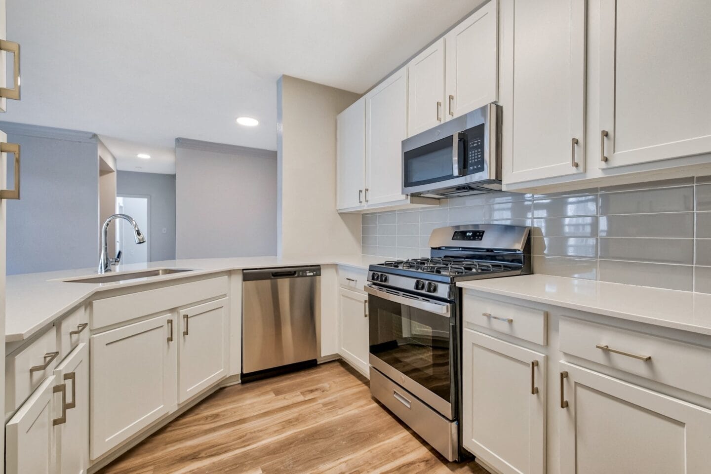 Spacious kitchen at Windsor Herndon, Virginia, 20171