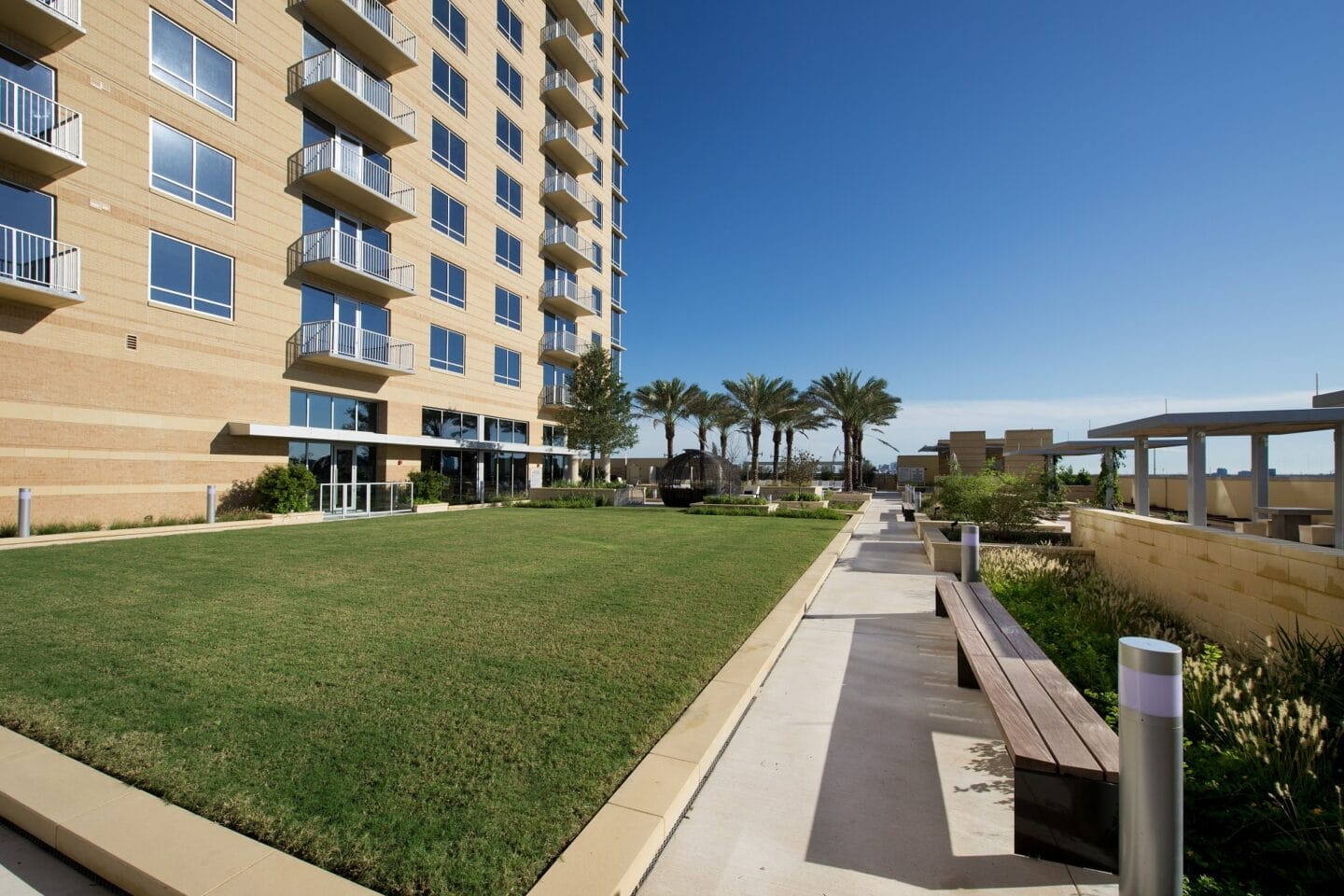 Zen garden at The Sovereign at Regent Square in Houston, Texas