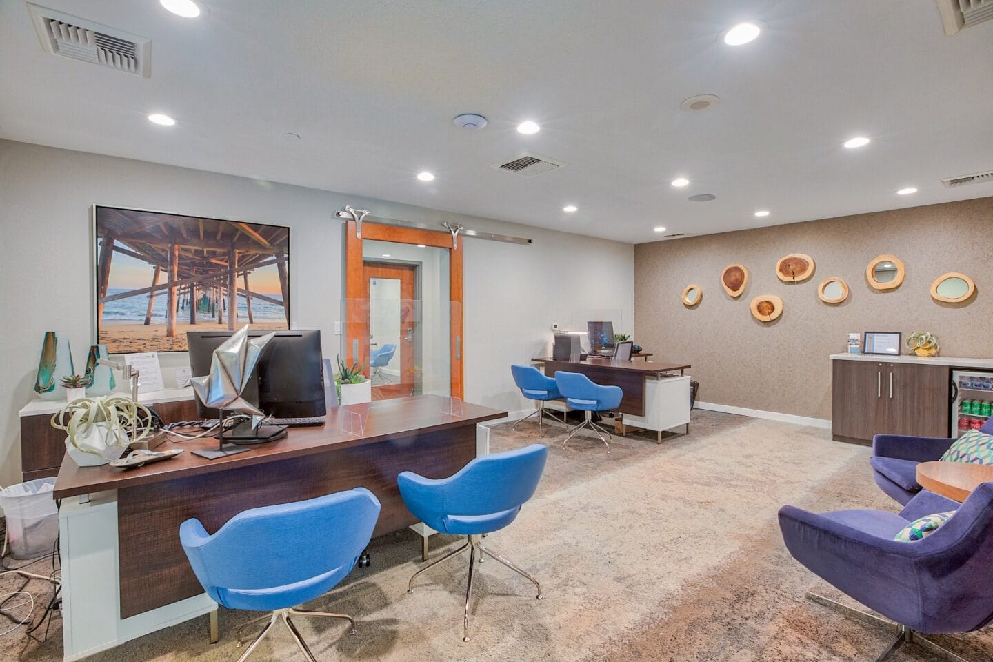 Leasing Office at Sea Castle, Santa Monica