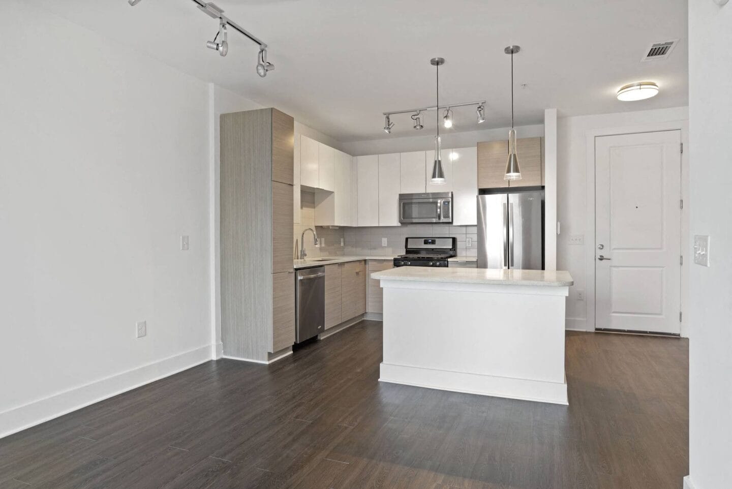 Empty kitchen at Windsor Encore, Atlanta, 30339