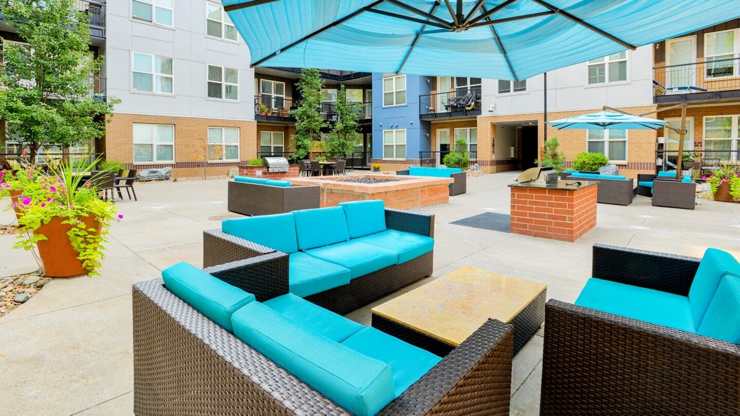 Outdoor courtyard at Windsor at Broadway Station, Denver, CO