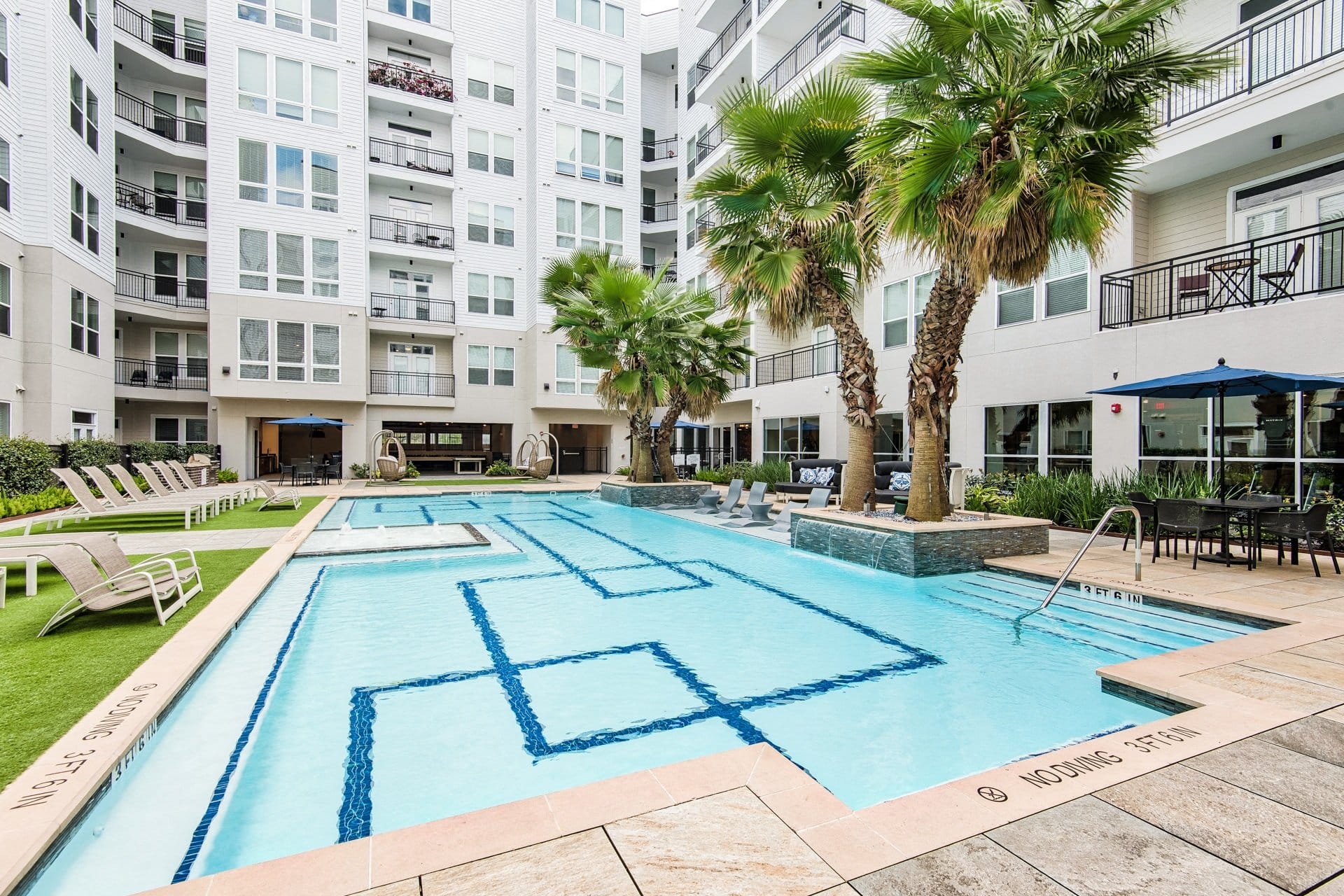 Expansive courtyard at Windsor Shepherd, Houston, Texas