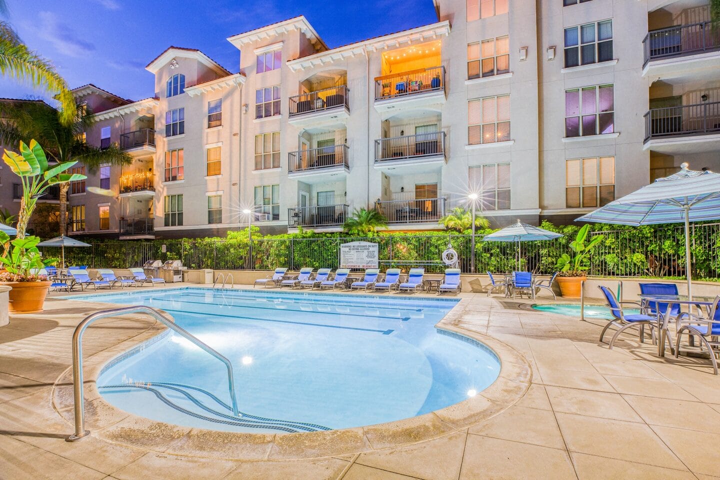 Resort Style Pool at Windsor Lofts at Universal City