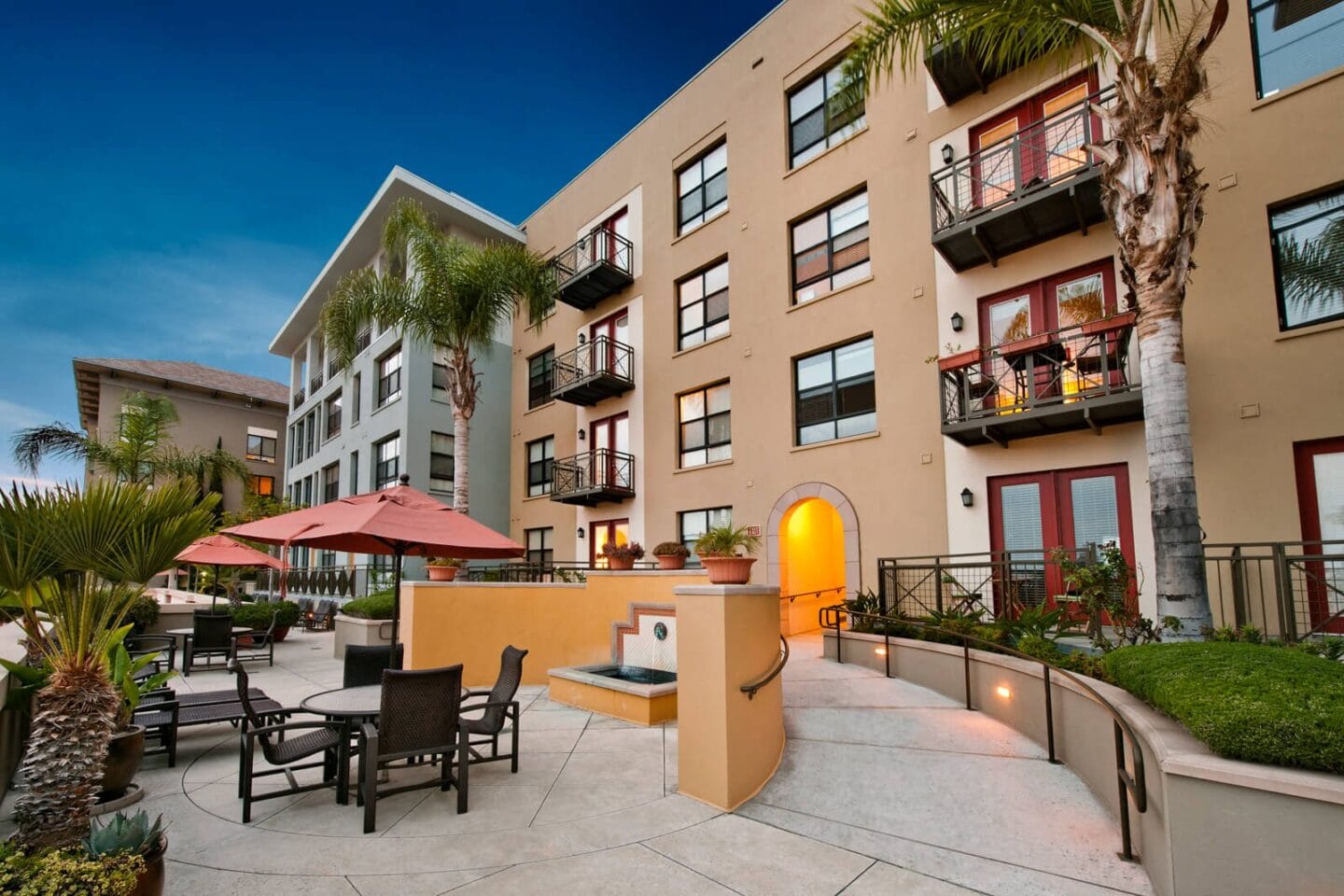 Ample Sitting In Outdoor Lounge at Terraces at Paseo Colorado, Pasadena, 91101