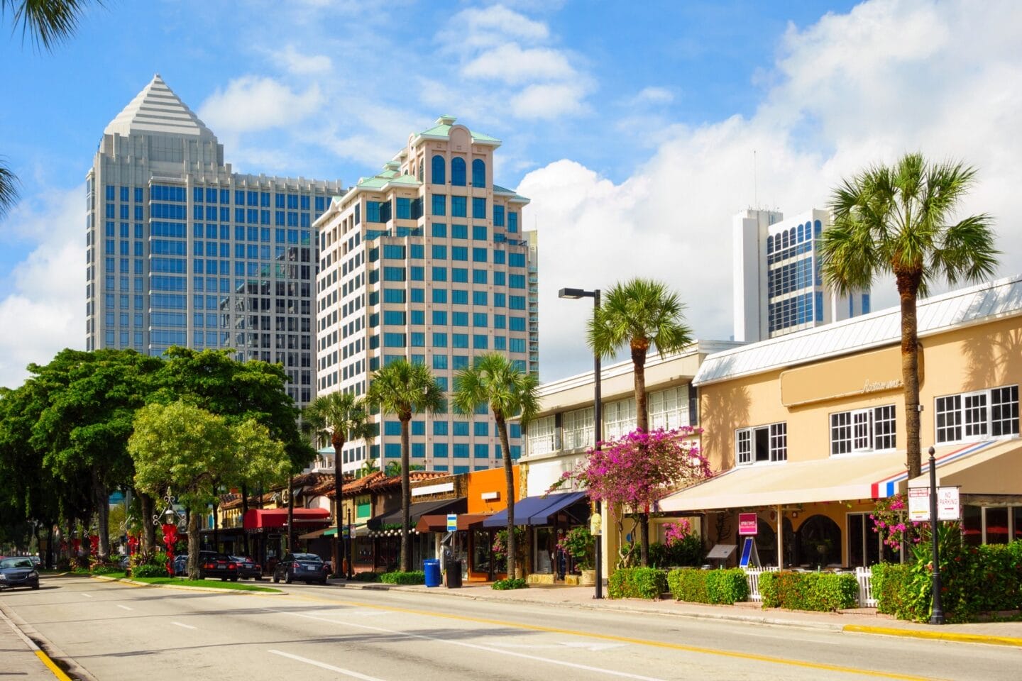 Street view of buildings at Windsor 335, 335 N. State Road 7, Plantation