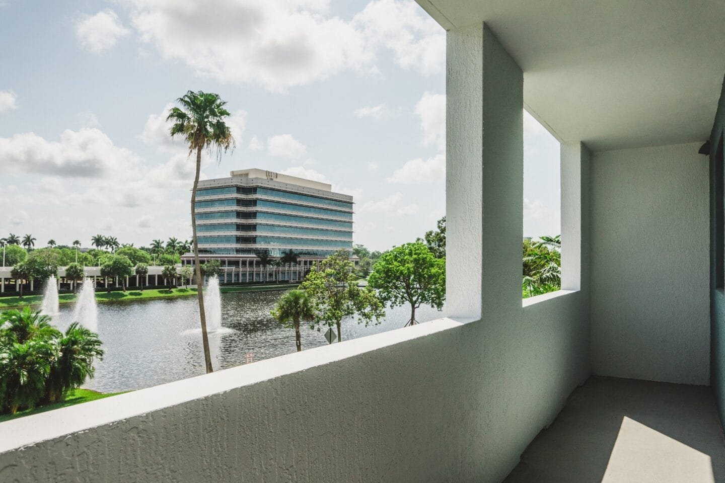 Private balconies and patios at Windsor Cornerstone, Plantation