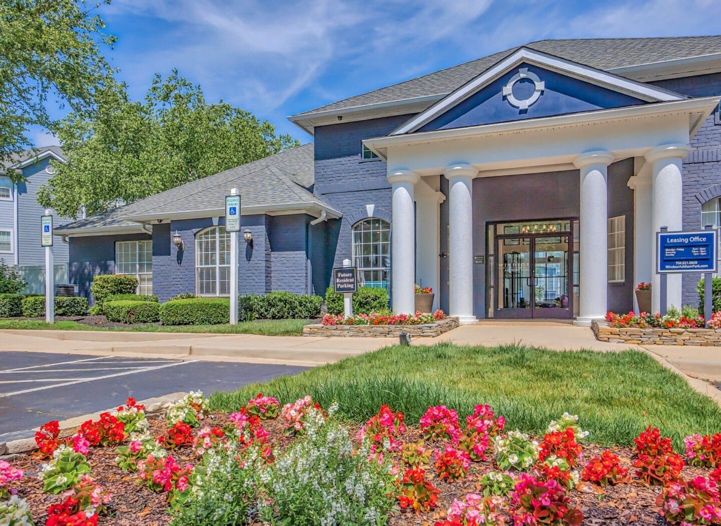 Exterior of Leasing Office at 6225 Hackberry Creek Trail, Charlotte, NC 28269