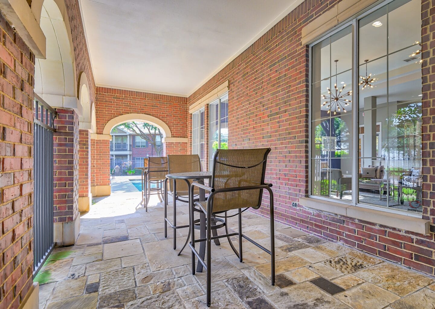 Outdoor Pergola at Windsor Westbridge, Carrollton, TX