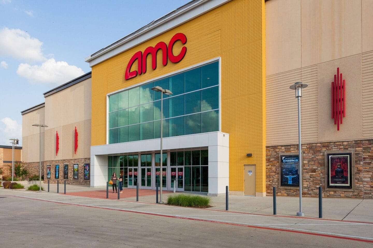 Nearby AMC at Windsor Westbridge, Carrollton, TX