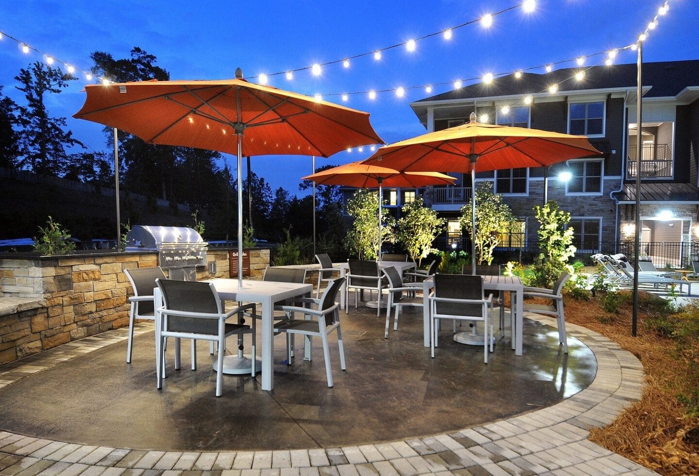 Poolside Grilling Stations at Windsor Sugarloaf, Suwanee, GA, 30024