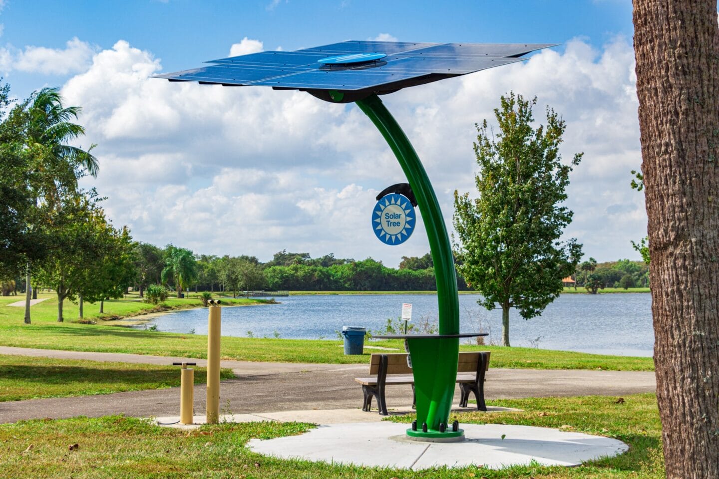 Tradewinds Park featuring a disc golf course at Windsor Coconut Creek, Coconut Creek, FL