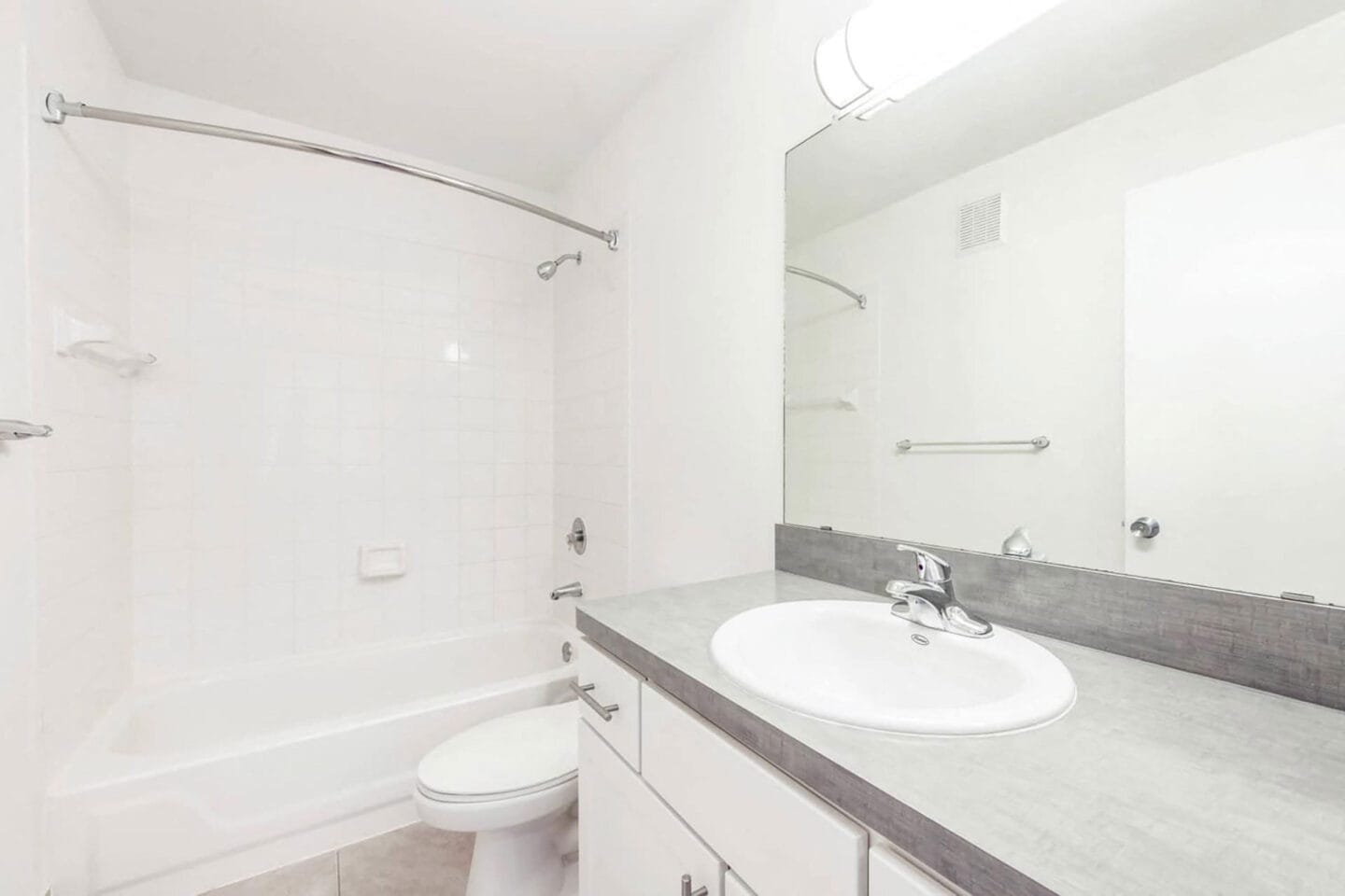 Bathroom With Bathtub at Windsor Coconut Creek, Coconut Creek, FL