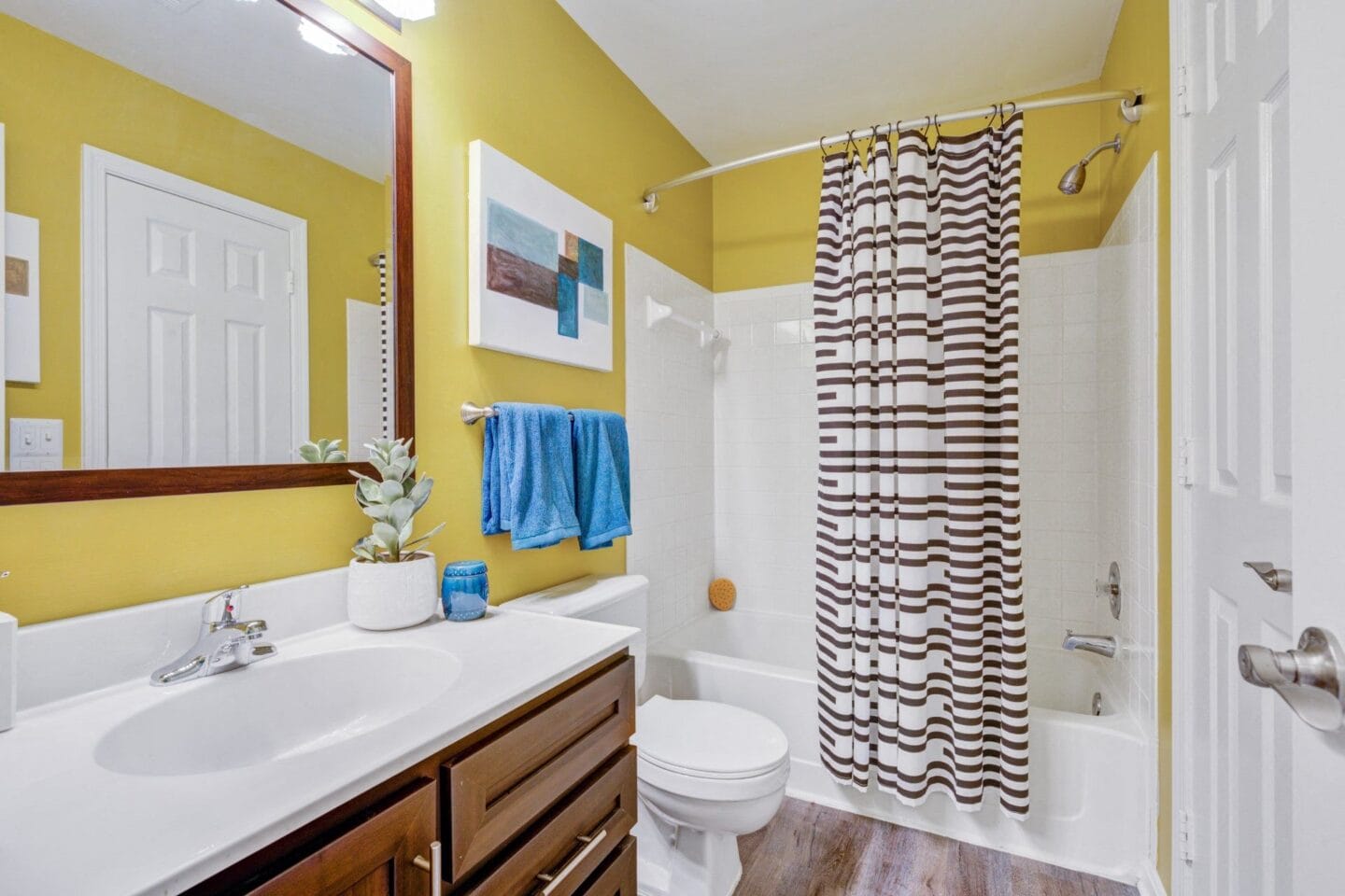 Spacious Apartment Bathroom at Windsor Kingstowne, Alexandria