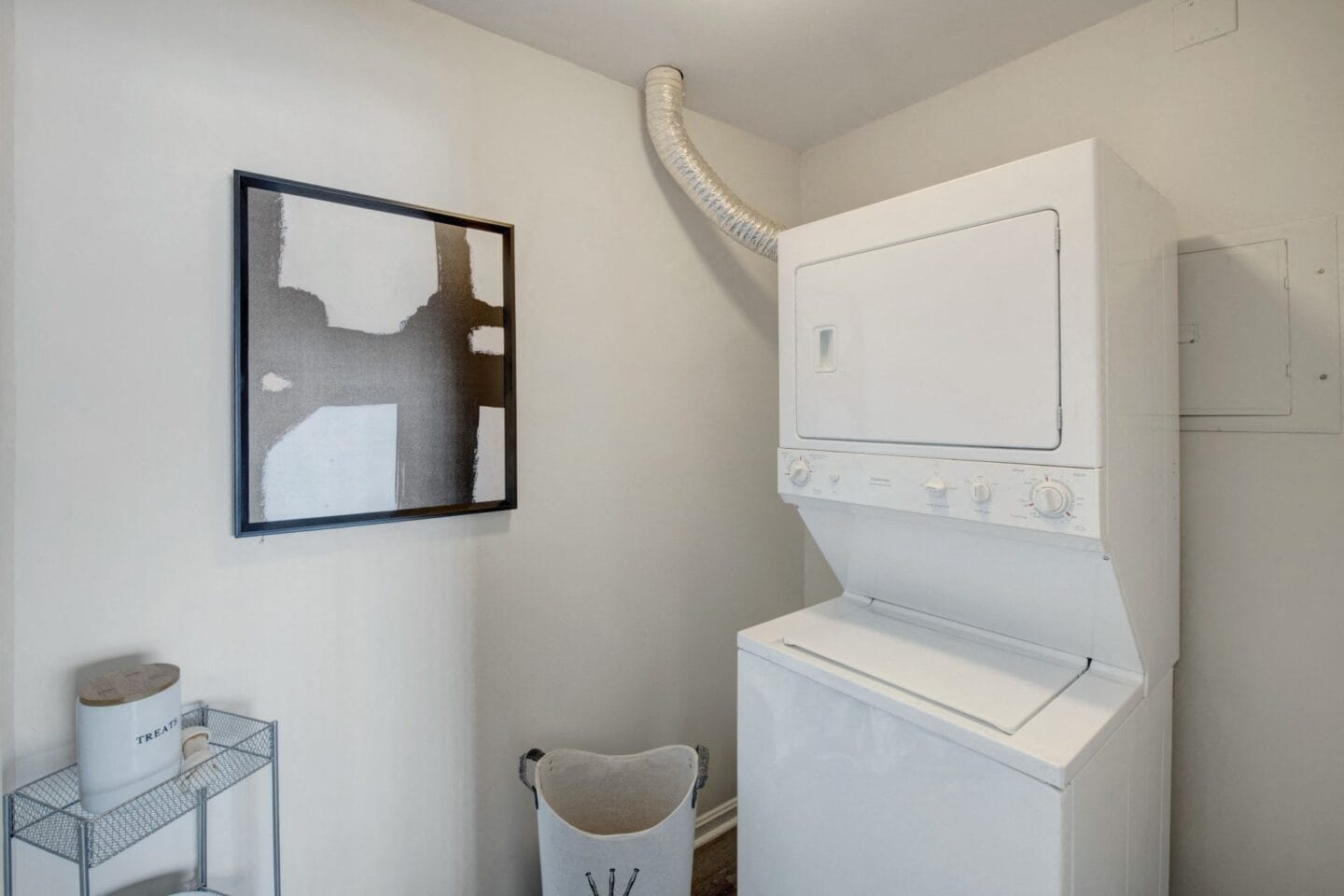 Laundry room with a washer and dryer at Windsor Kingstowne, Alexandria VA 22315