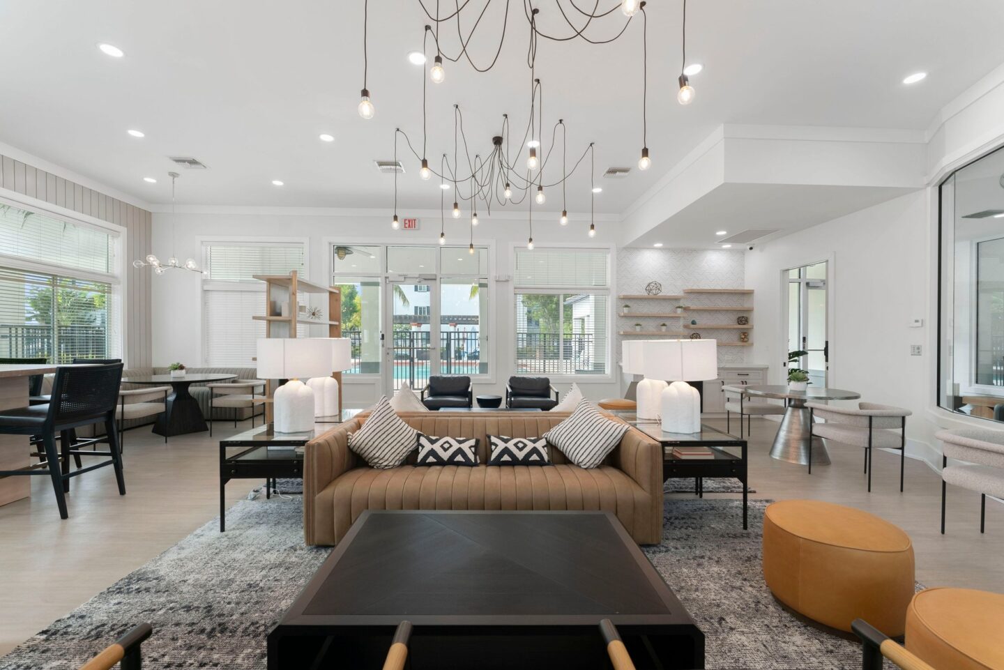 the preserve at ballantyne commons living room and dining room