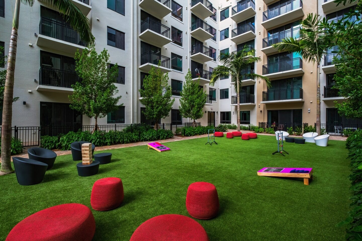 Outdoor lounge area at Windsor Ludlam Trail in Miami, FL.